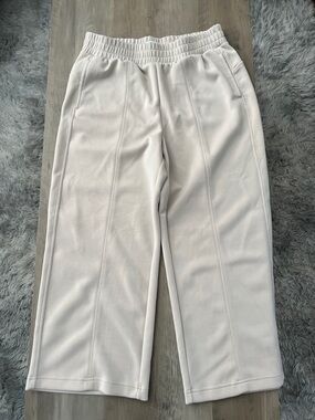 Women's Cropped Seam-Detail Pull-On Pants - Cream